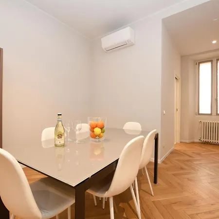 Living 11 - E Duomo A Pochi Passi Apartamento Salò